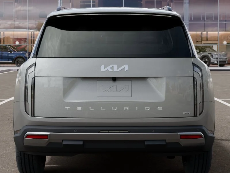 New 2027 Ivory Silver Kia S image 13
