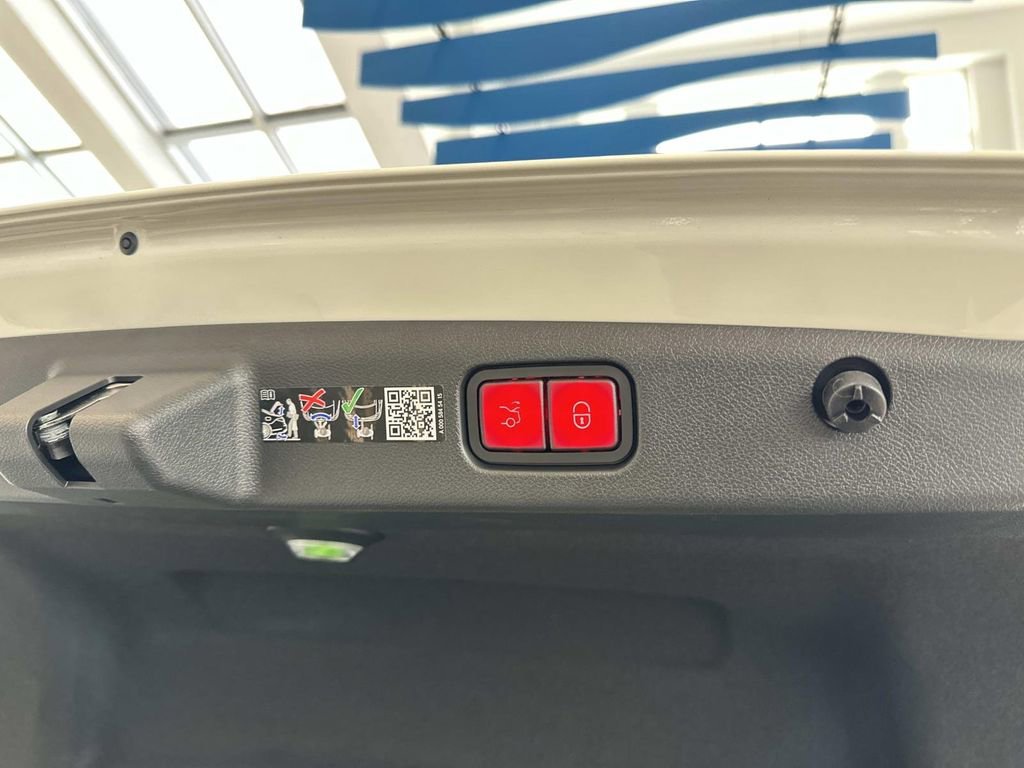 2026 Mercedes-Benz E-Class AMG E53 - Photo 45