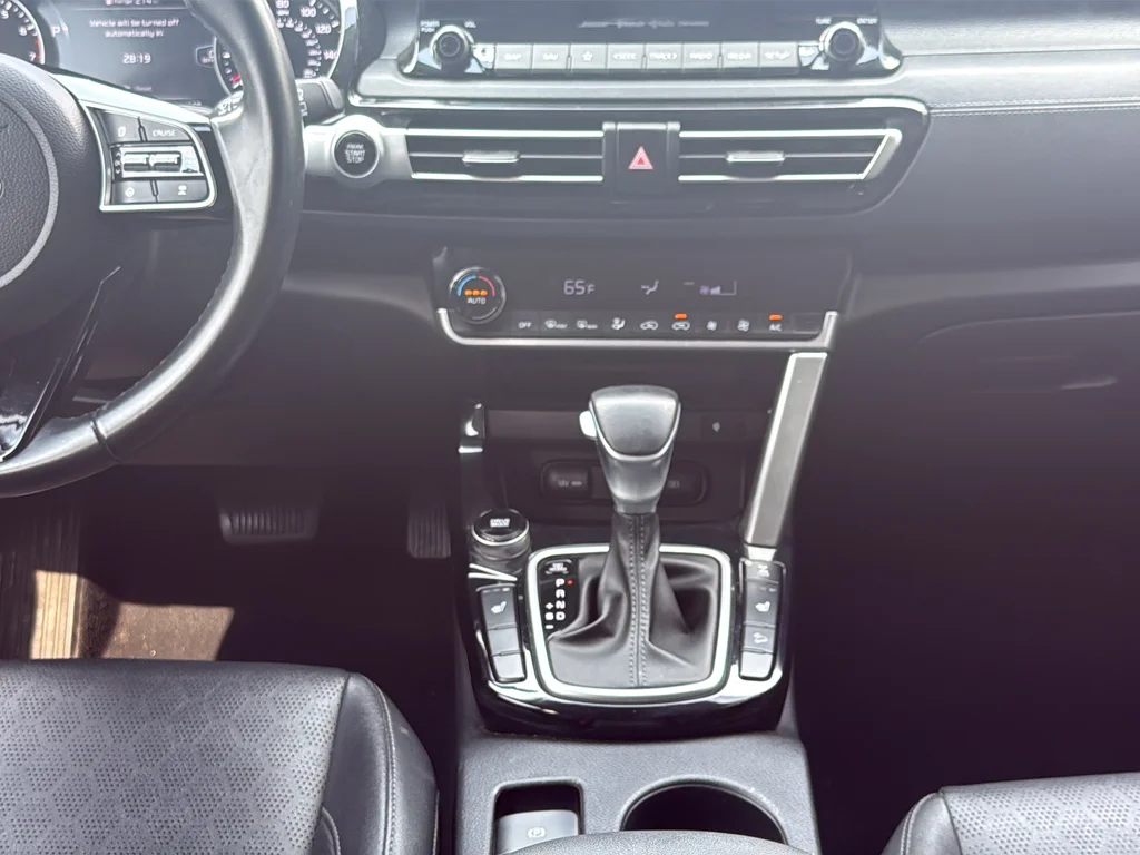 Used 2021 Black Kia SX image 41