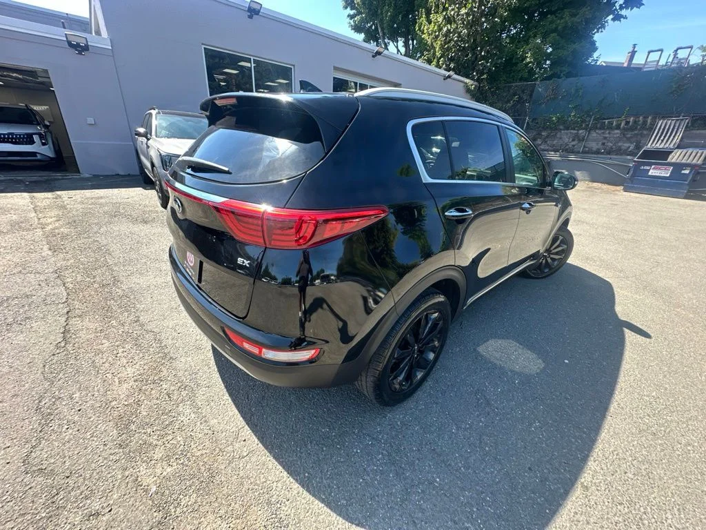 Used 2019 Red Kia EX image 6