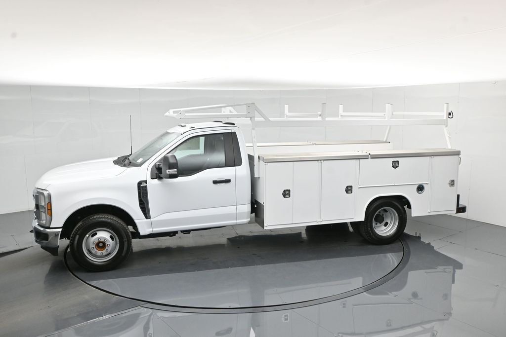 New 2026 Oxford White Ford XL image 43