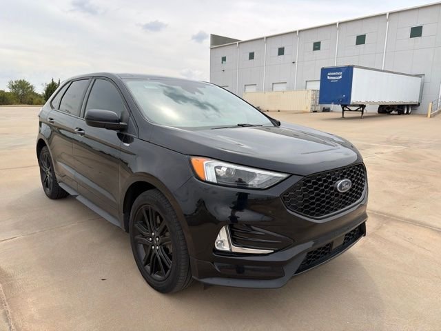 Used 2022 Black Ford ST Line image 5