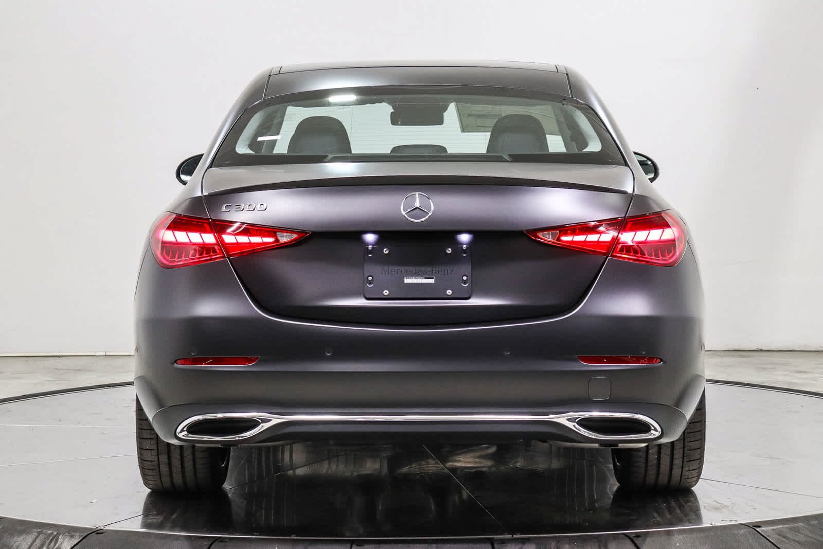 New 2026 MANUFAKTUR exclusive graphite grey magno Mercedes-Benz C 300 image 5
