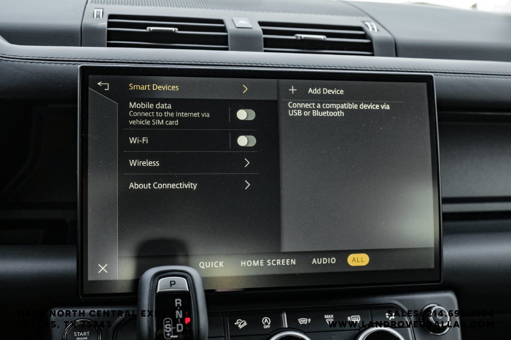 New 2026 Fuji White Land Rover X-Dynamic SE image 30