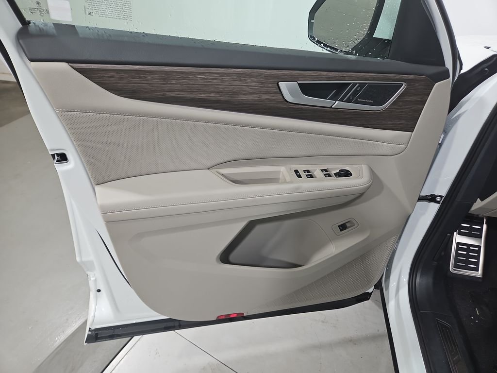 New 2026 White/off-white Volkswagen 2.0T SEL Premium R-Line image 10