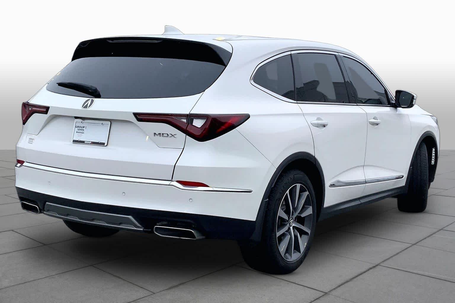 Used 2025 Platinum White Pearl Acura w/Technology Package image 13
