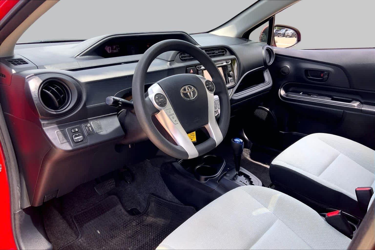 Used 2016 Absolutely Red Toyota One image 18