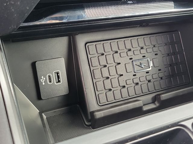 New 2026 Carbonized Gray Metallic Ford Lariat® image 11