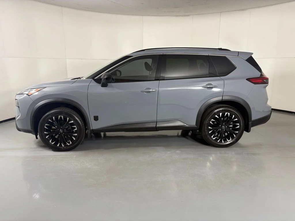 New 2026 Gray Nissan Dark Armor image 5