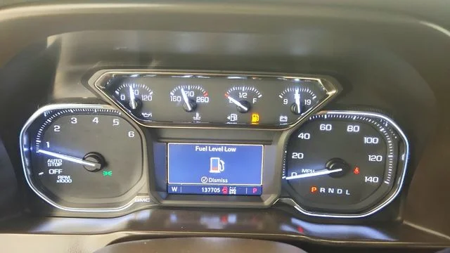 Used 2019 Smokey Quartz Metallic GMC SLT image 11