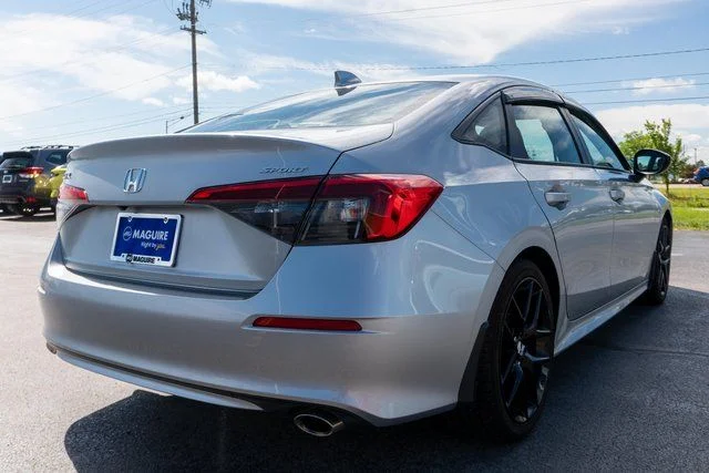 Used 2024  Honda Sport image 5