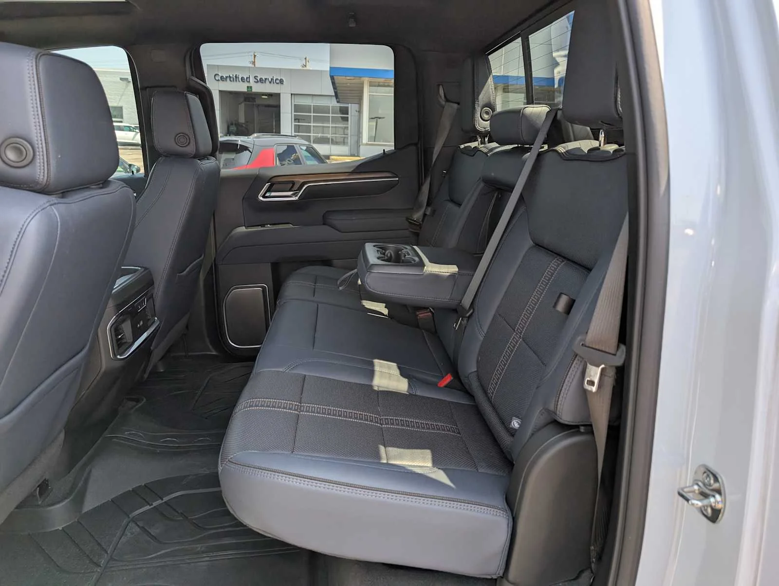 2026 Chevrolet Silverado 1500 High Country - Photo 19