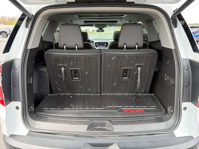 Used 2023 White Frost Tricoat GMC SLT image 5