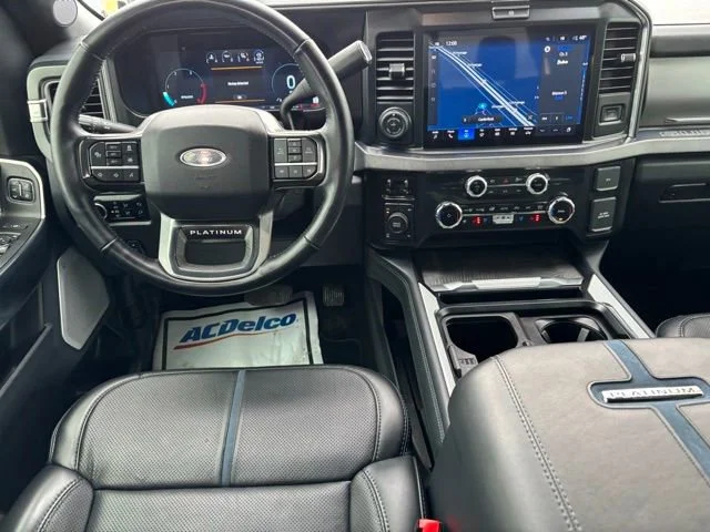 Used 2025 White Ford XL image 18