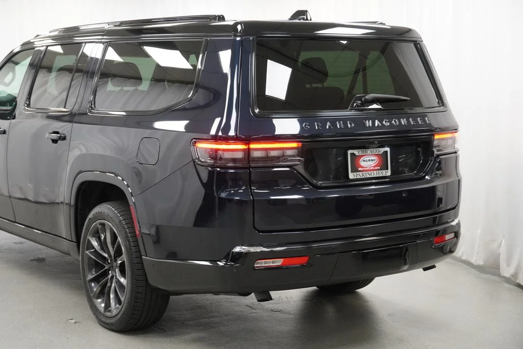 Used 2025 Black Jeep Series III Obsidian image 13