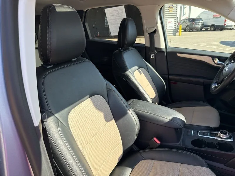 Used 2022 Blue Ford Titanium image 10