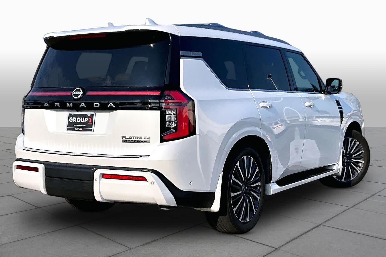Used 2025 Everest White Pearl Tricoat Nissan Platinum Reserve image 12