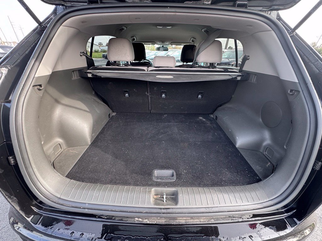 Used 2017 Black Cherry Kia LX image 7