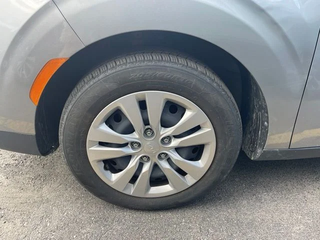 Certified Used 2022 Gray Kia  image 4