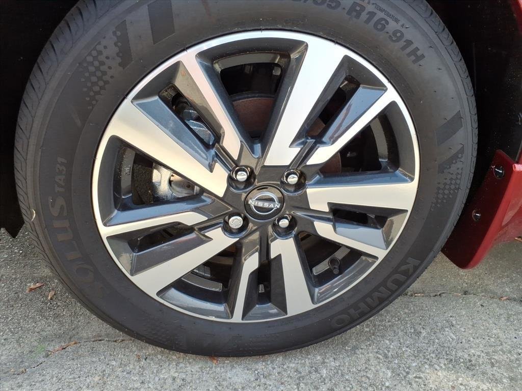 2025 Nissan Versa Sedan SV - Photo 7