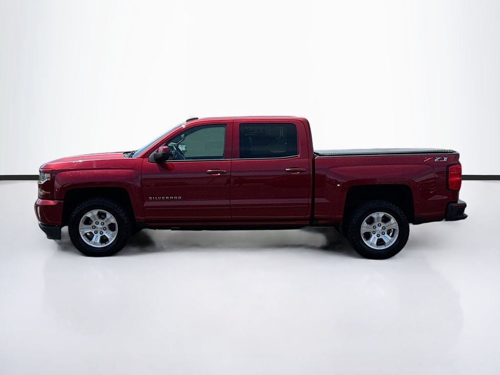 Used 2018 CAJUN RED TINTCOAT Chevrolet LT image 4