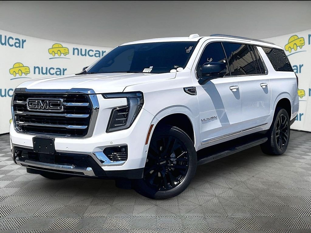Used 2025 White GMC Elevation image 3
