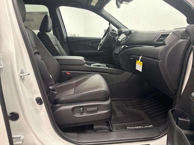 New 2026 Platinum White Pearl Honda Black Edition image 21