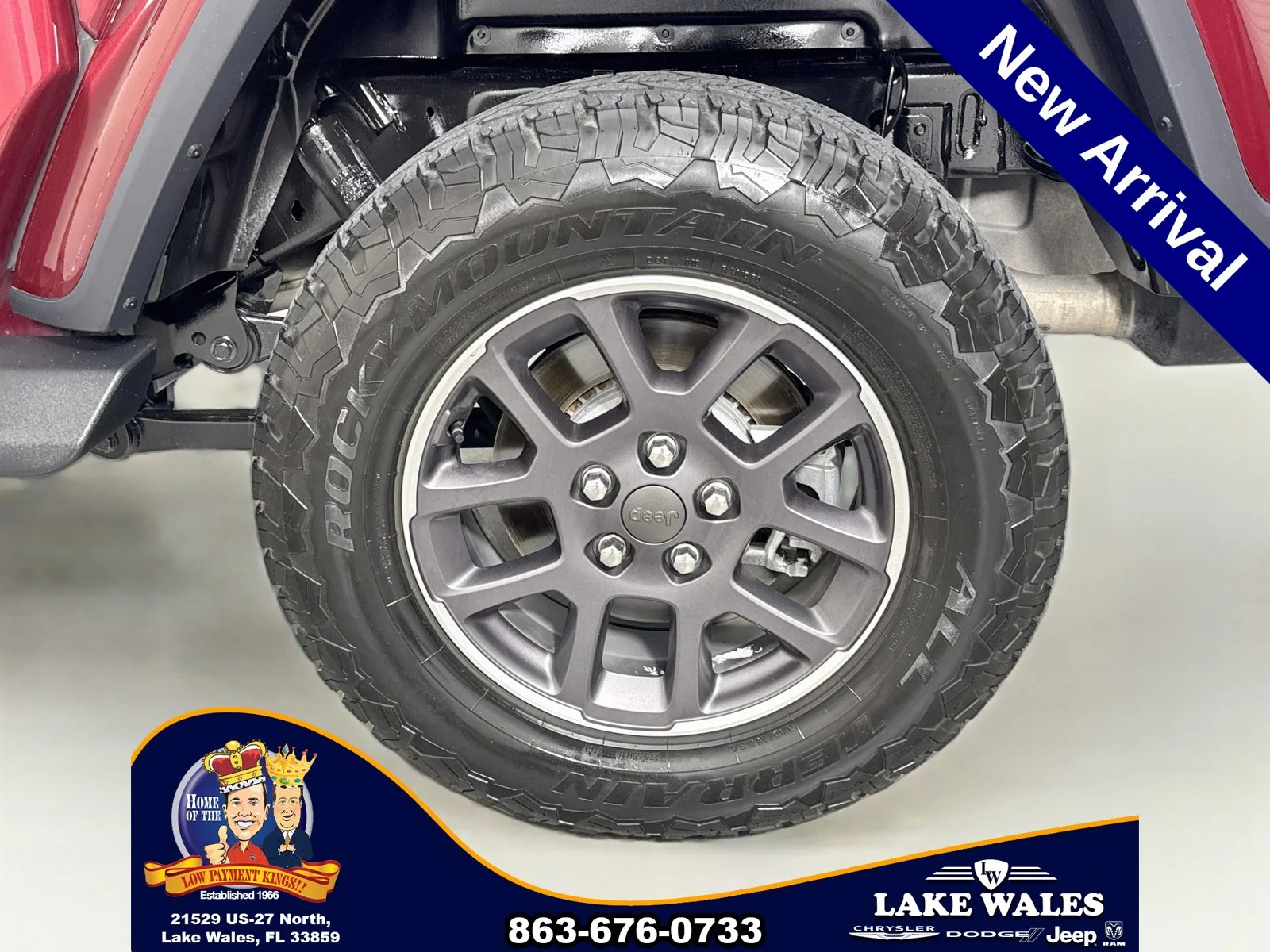 Certified Used 2021  Jeep Overland image 29