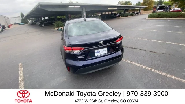 Used 2025  Toyota LE image 7