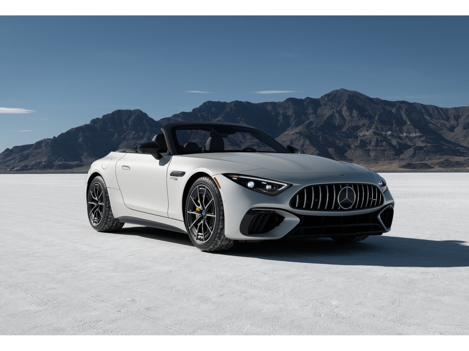 Certified Used 2022 MANUFAKTUR Moonlight White Metallic Mercedes-Benz AMG® SL 55 Roadster image 9