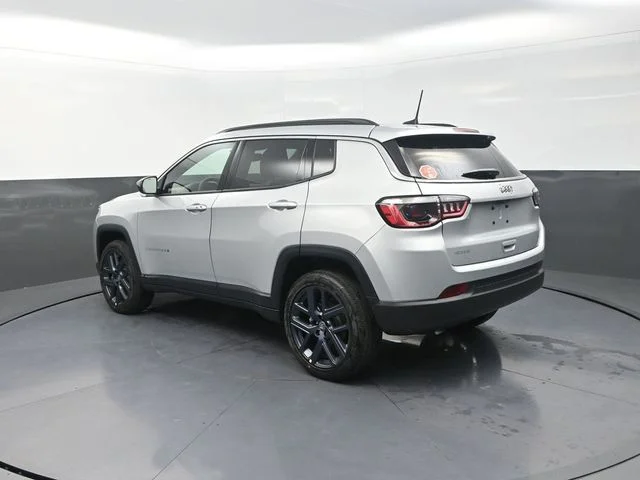 New 2026 Silver Zynith Metallic Clear-Coat Exterior Paint Jeep  image 7