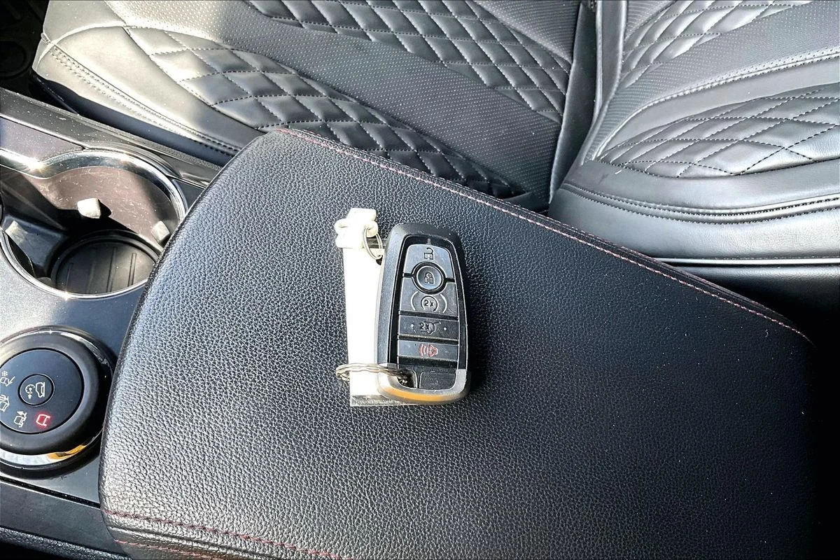 Used 2019 White Ford Sport image 38