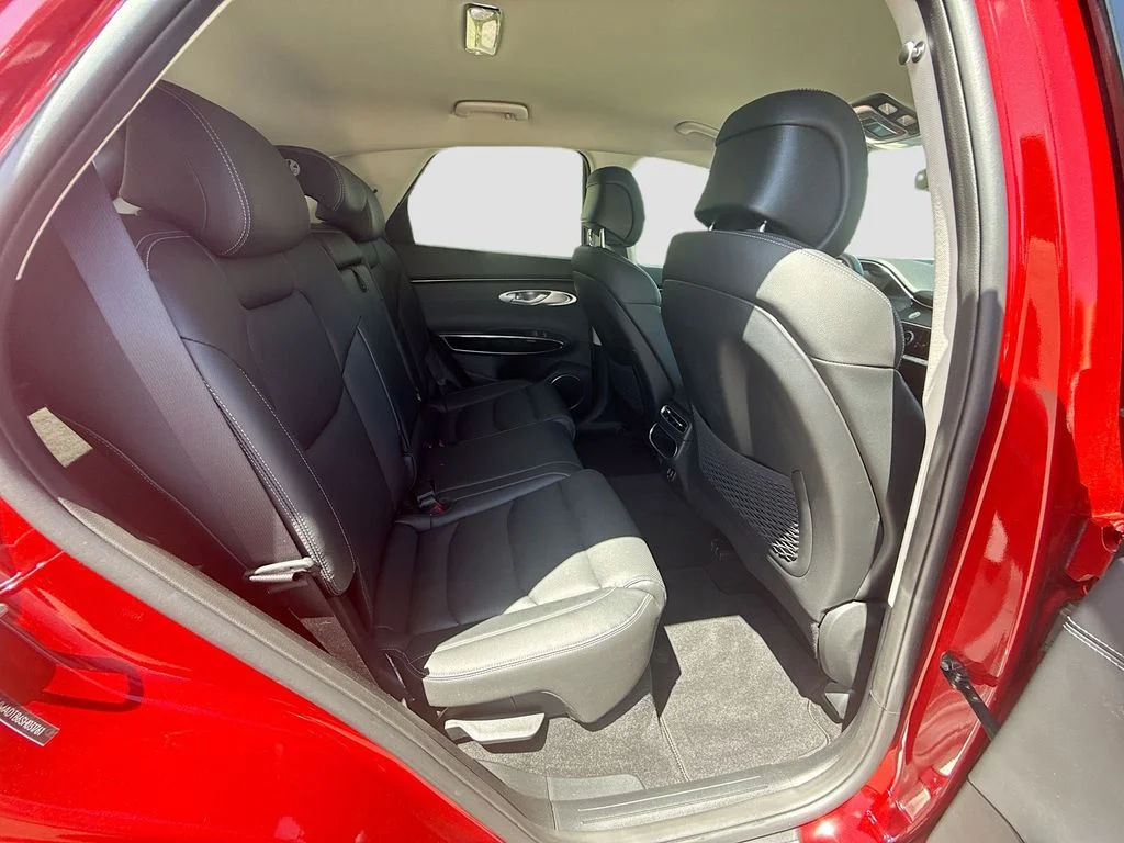 2025 GENESIS GV70 Standard - Photo 28