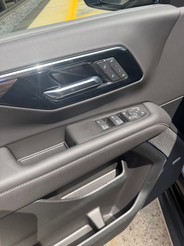 2026 Chevrolet Tahoe Premier - Photo 12