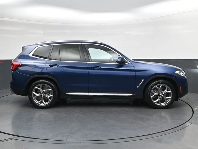 Used 2023 Blue BMW sDrive30i image 3