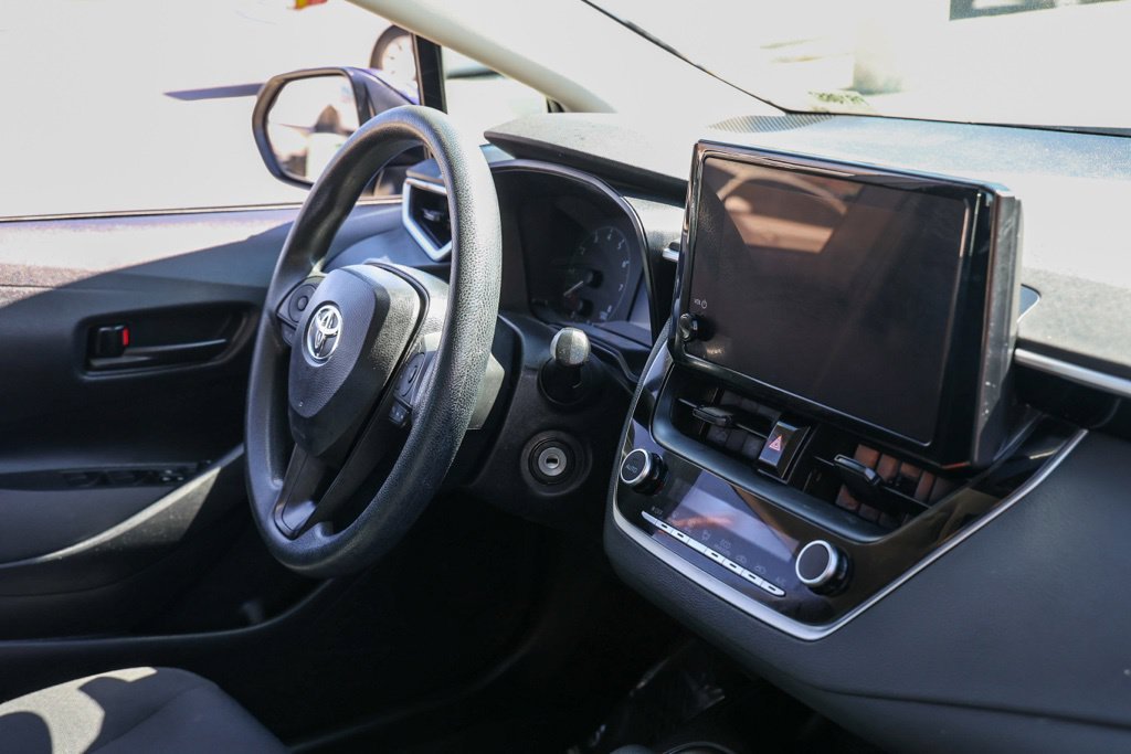Used 2025  Toyota LE image 19