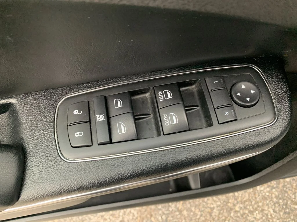 Used 2017 Silver Chrysler C image 13