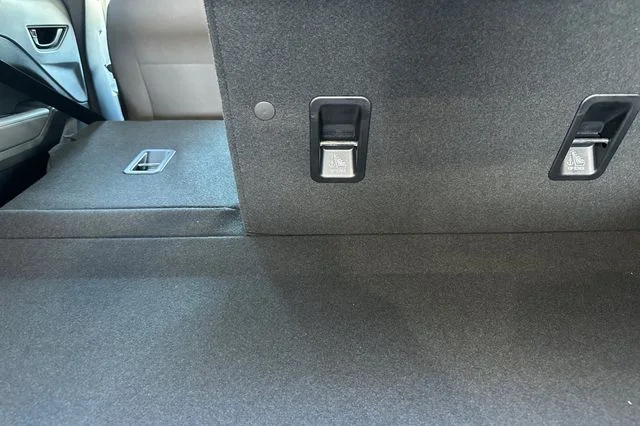 New 2026 ICE SILVER METALLIC Subaru Premium image 12