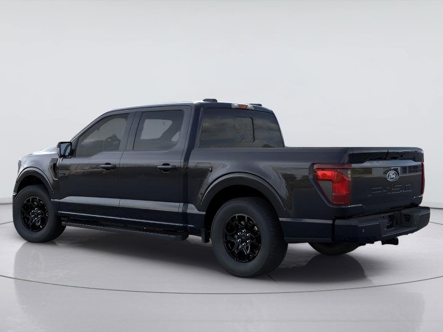 New 2026 Agate Black Metallic Ford XLT image 4