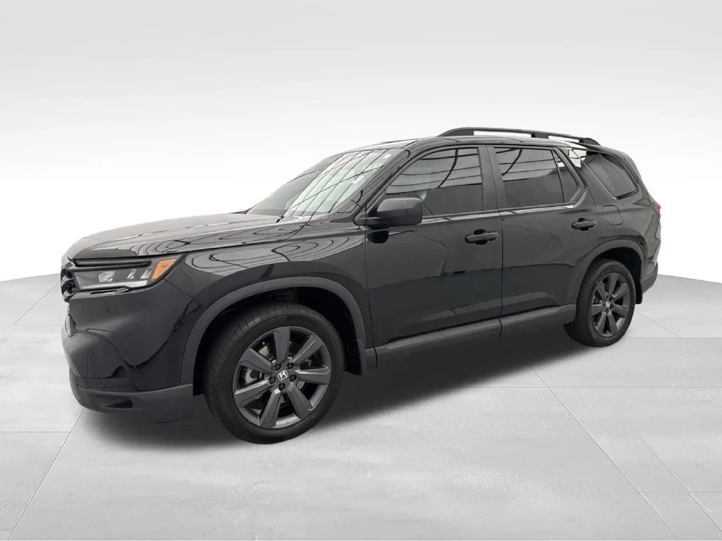 Certified Used 2025 Crystal Black Pearl Honda AWD Sport image 4