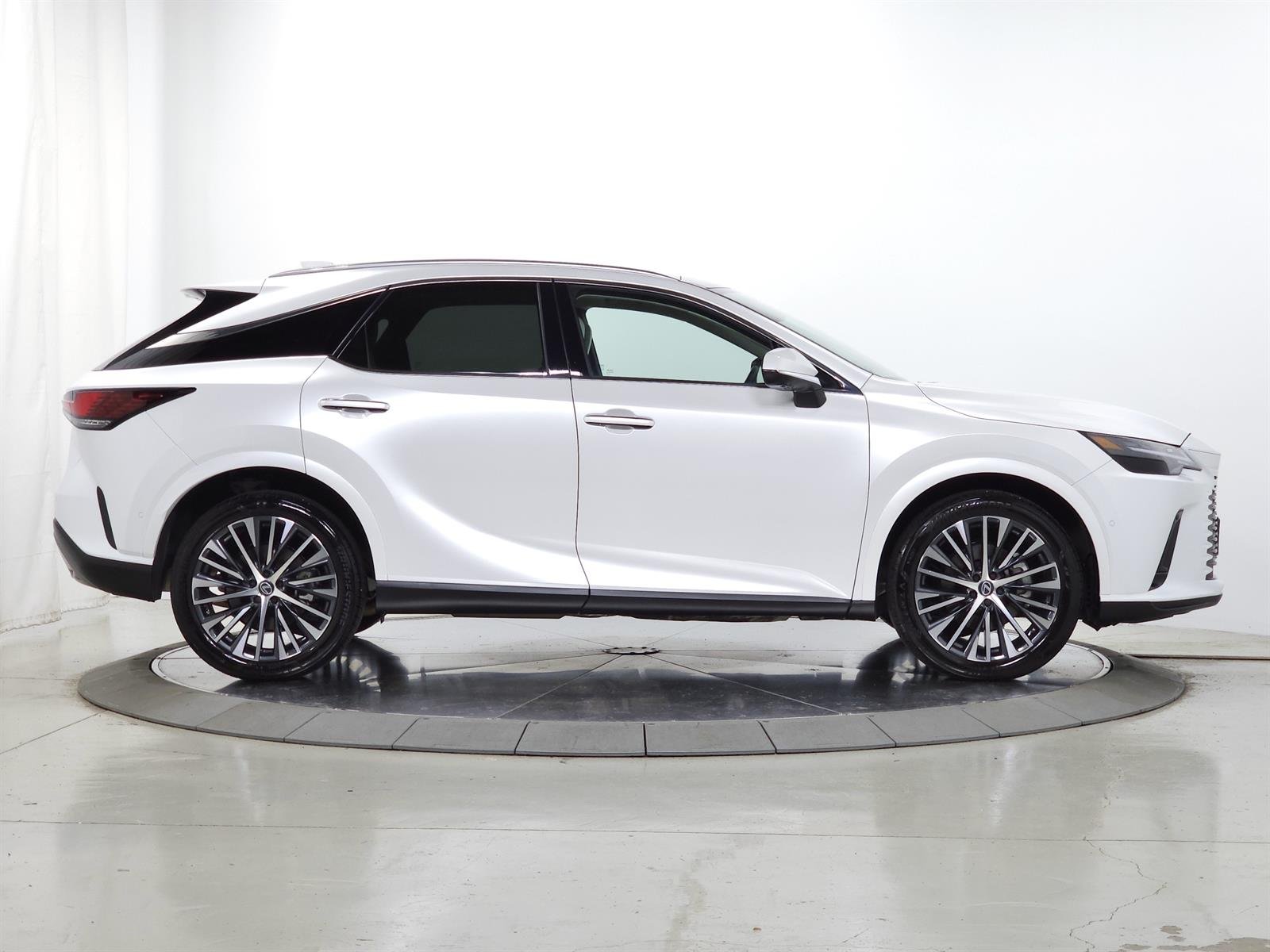 Certified Used 2026 White Lexus PREMIUM+ image 12