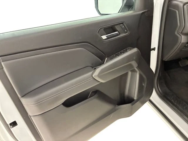 Used 2023 White Chevrolet LT image 13
