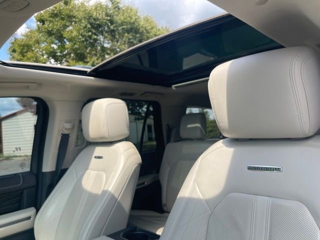 Used 2018 White Ford Platinum image 15