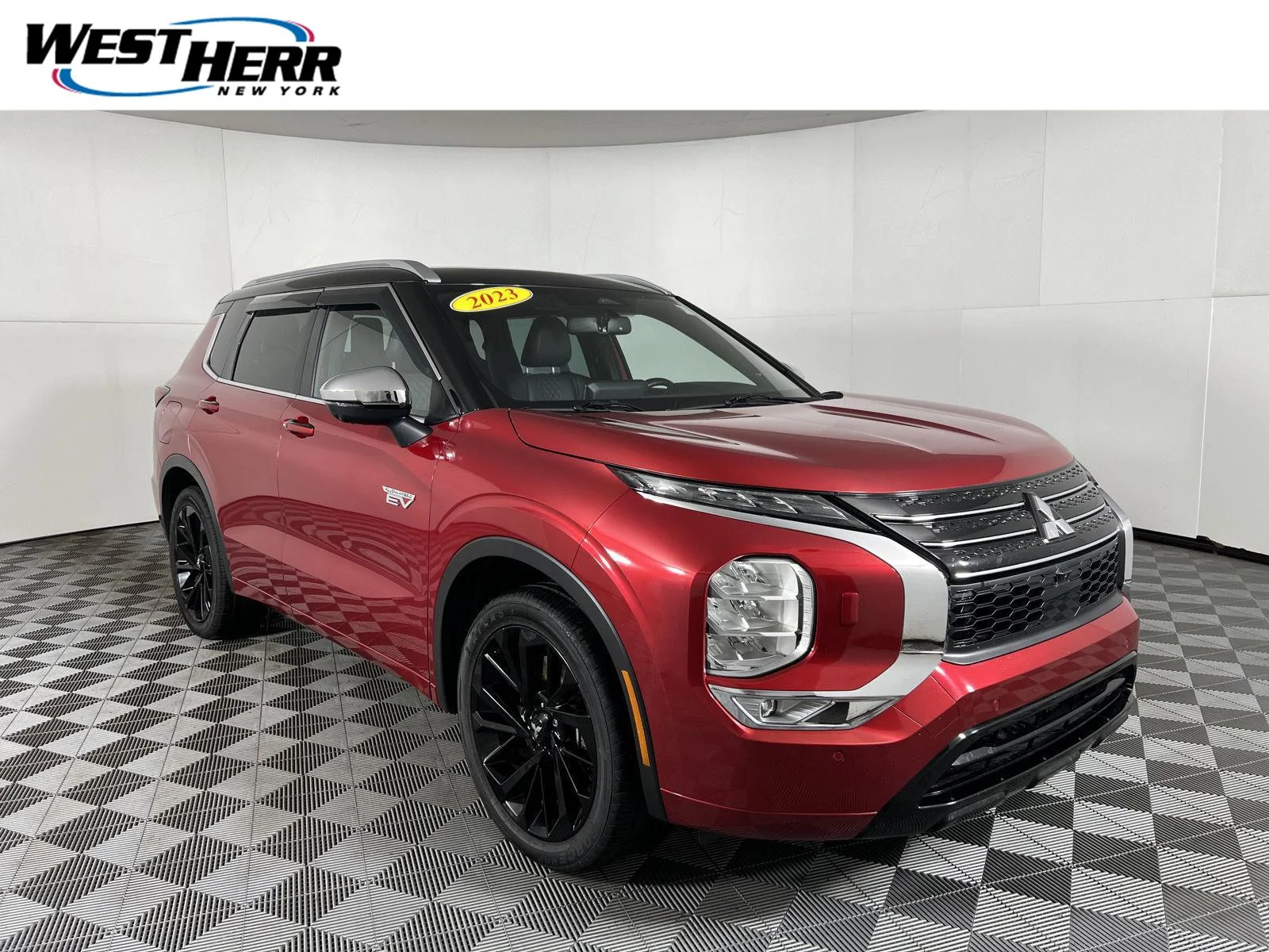 2023 Mitsubishi Outlander Plug-in Hybrid SEL S-AWC's photo