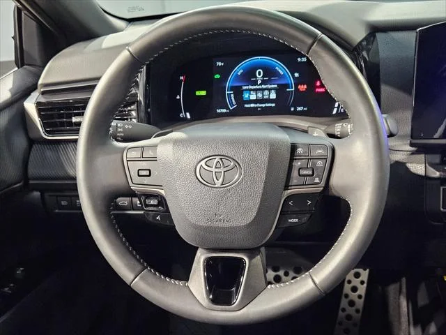 Certified Used 2025 PRECIOUS METAL Toyota  image 26