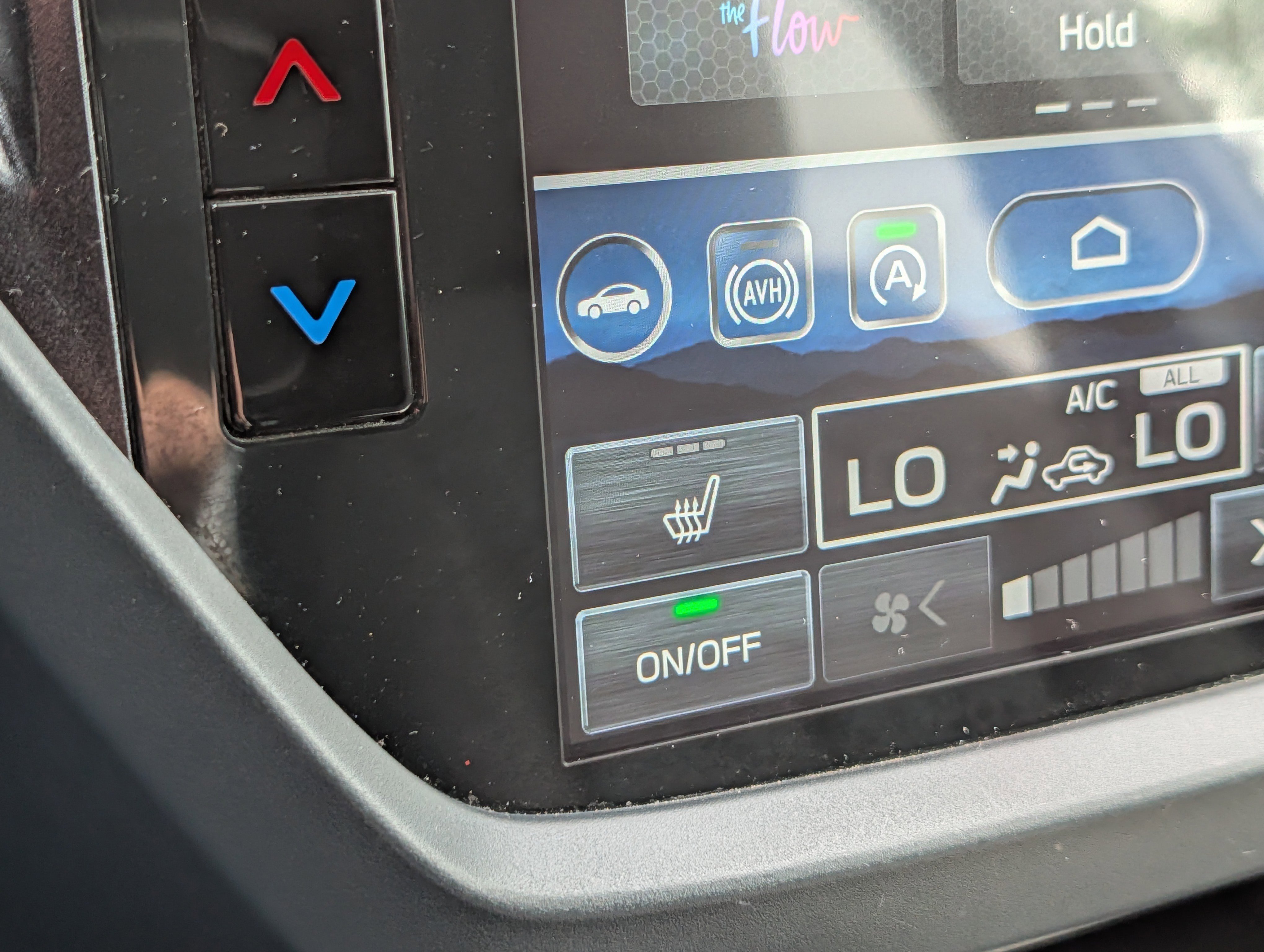 Used 2025 Magnetite Gray Metallic Subaru Premium image 28