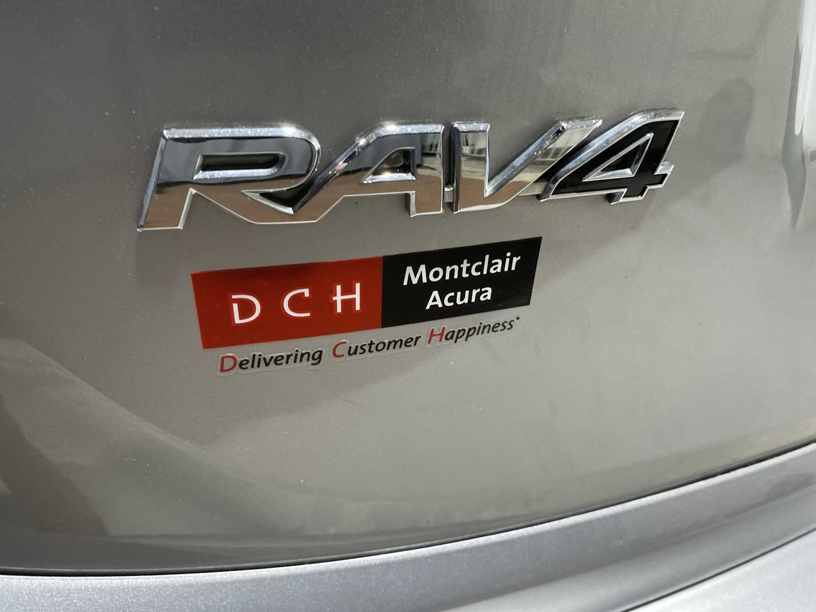 Used 2017 Silver Sky Metallic Toyota LE image 7