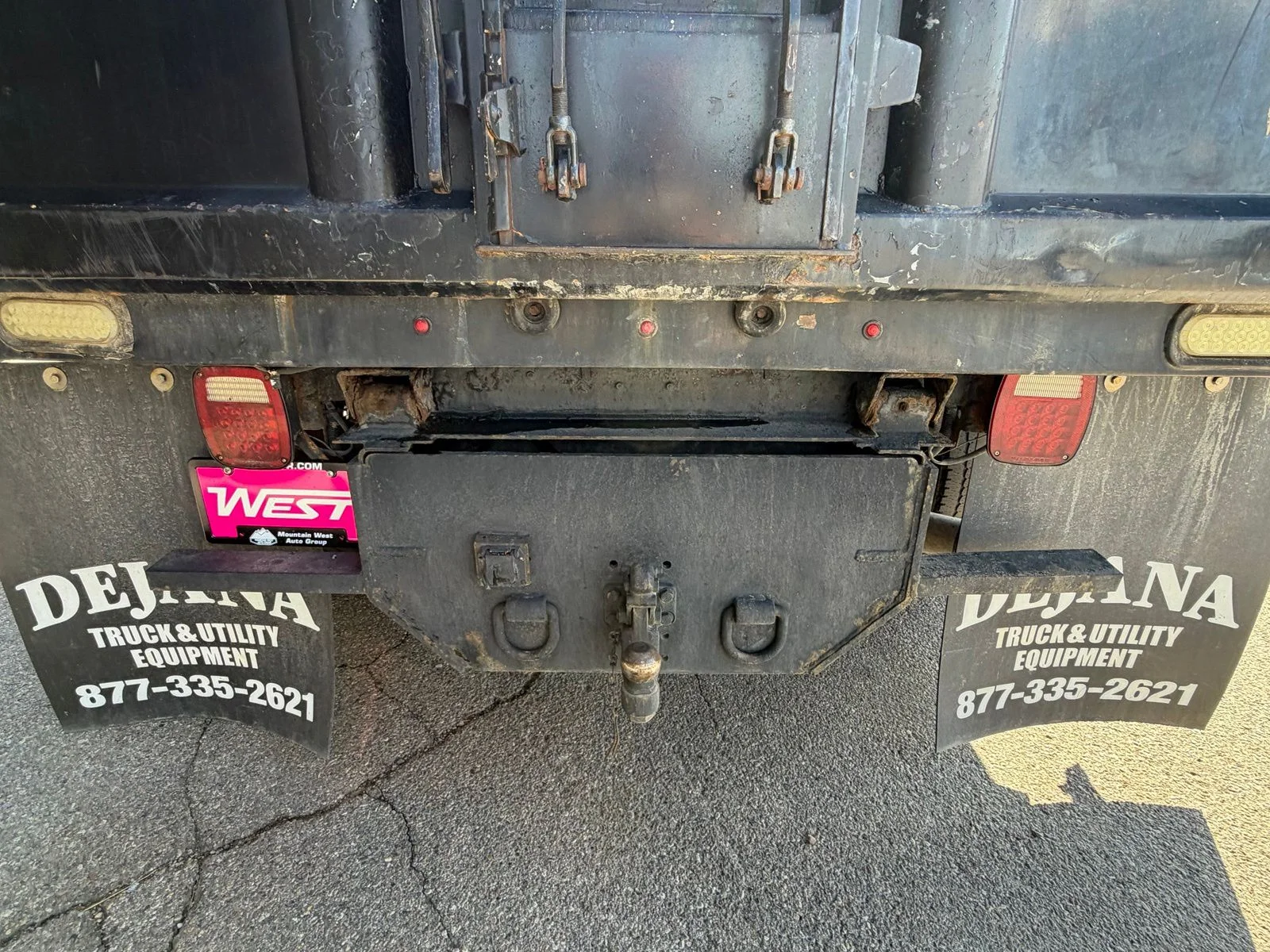 Used 2013 White Chevrolet Work Truck image 25