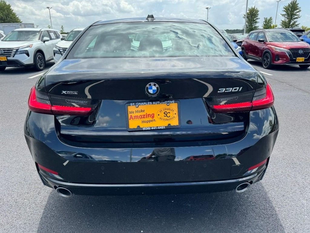 Used 2026 Black BMW 330i xDrive image 4