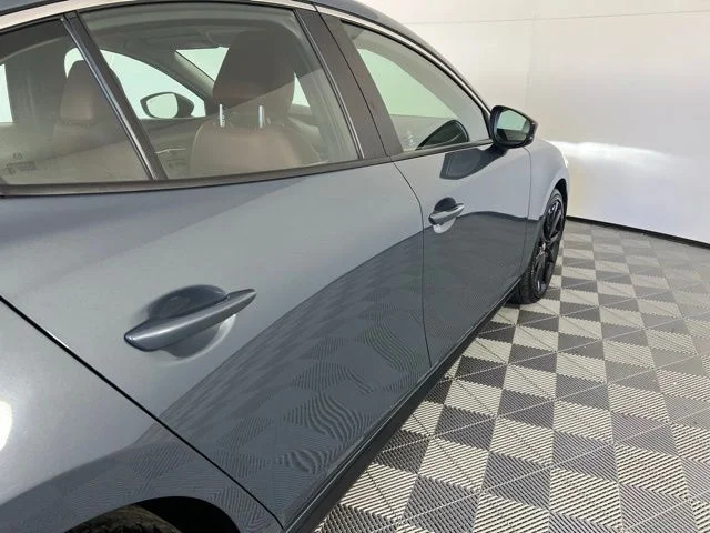 Used 2024 Gray Mazda 2.5 S Carbon Edition image 9